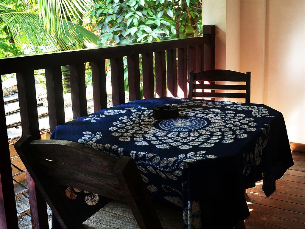 Xishuangbanna Elephant Home Guesthouse จิ่งหง ภายนอก รูปภาพ
