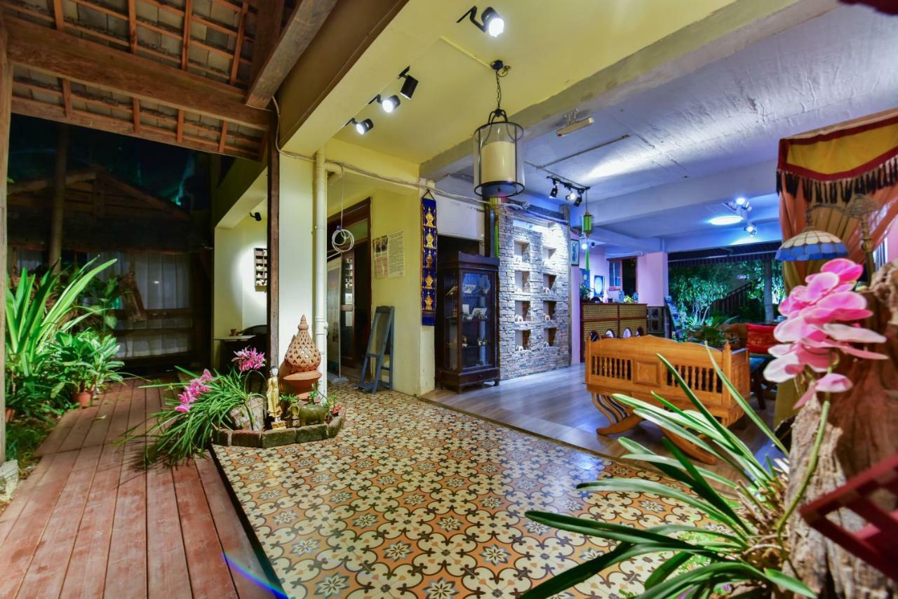 Xishuangbanna Elephant Home Guesthouse จิ่งหง ภายนอก รูปภาพ