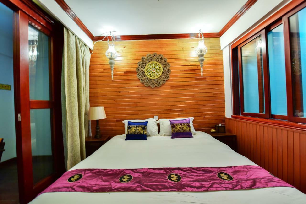 Xishuangbanna Elephant Home Guesthouse จิ่งหง ภายนอก รูปภาพ
