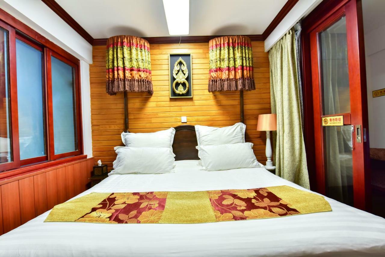 Xishuangbanna Elephant Home Guesthouse จิ่งหง ภายนอก รูปภาพ