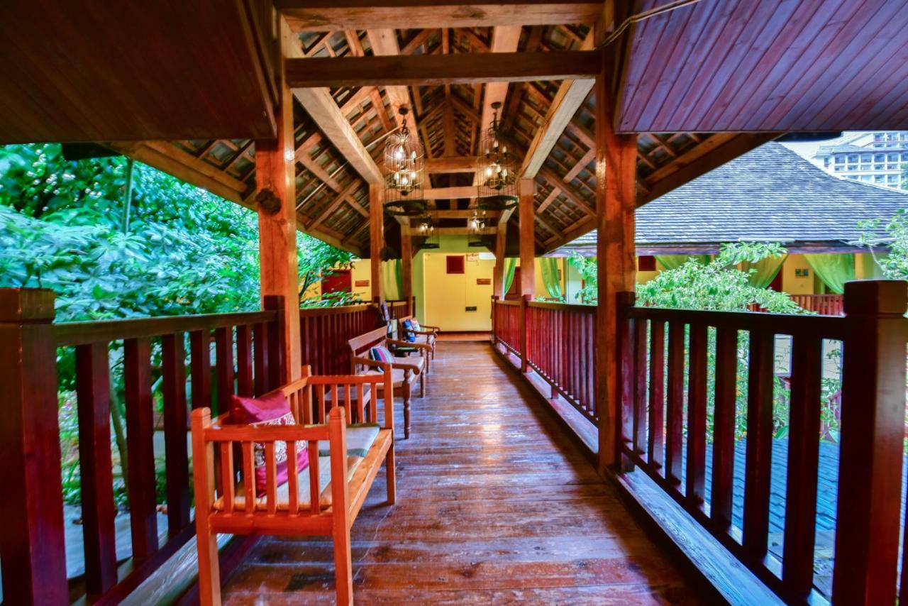 Xishuangbanna Elephant Home Guesthouse จิ่งหง ภายนอก รูปภาพ