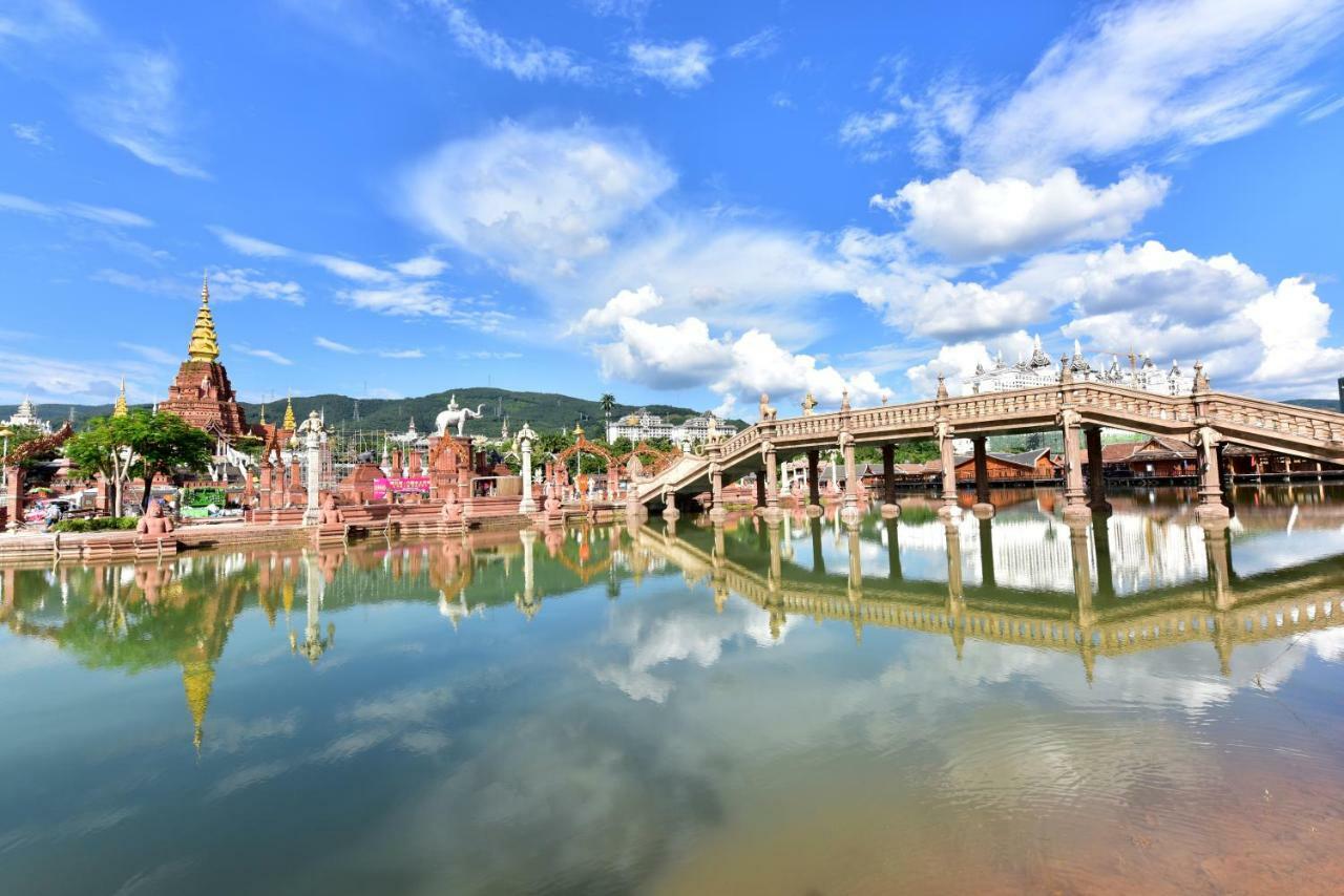 Xishuangbanna Elephant Home Guesthouse จิ่งหง ภายนอก รูปภาพ